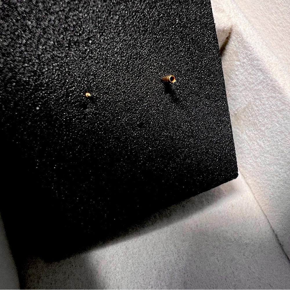 Earring - Picture 2 of 5